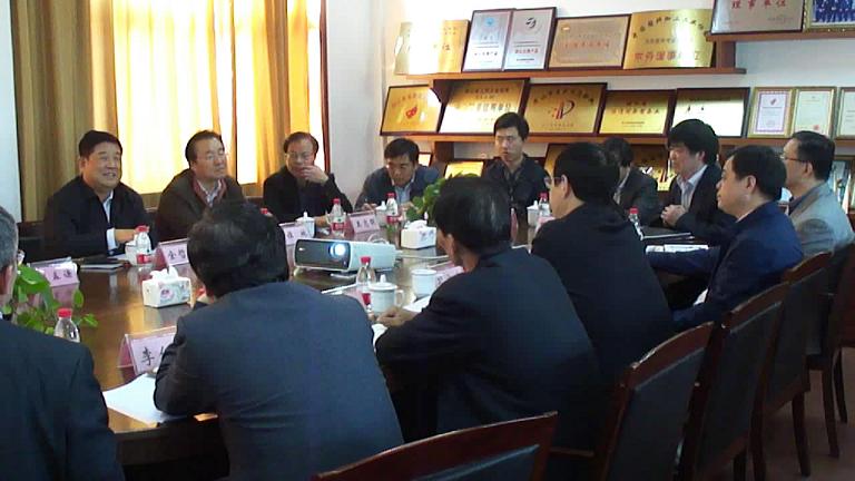 中央統(tǒng)戰(zhàn)部副部長(zhǎng)全哲洙到我公司調(diào)研企業(yè)科技創(chuàng)新工作.jpg 中央統(tǒng)戰(zhàn)部副部長(zhǎng)全哲洙到我公司調(diào)研企業(yè)科技創(chuàng)新工作.jpg